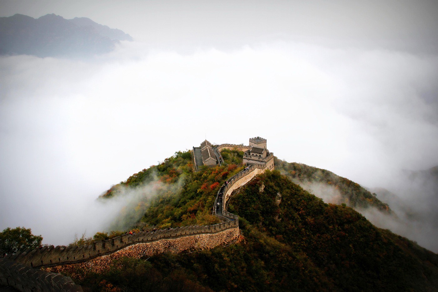 Great Wall of China Travel Guide: Best Sections, Tips & When to Visit